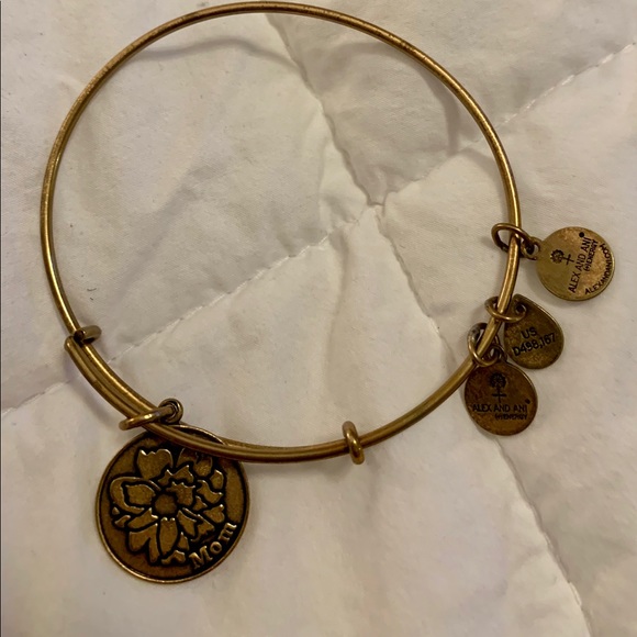 Alex and Ani MOM bracelet - Picture 1 of 1